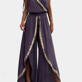 Ντονατίλα Ολόσωμη Φόρμα με Χρυσές Λεπτομέρειες και Ανοιχτό Μπατζάκι