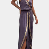 Ντονατίλα Ολόσωμη Φόρμα με Χρυσές Λεπτομέρειες και Ανοιχτό Μπατζάκι