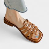 Ρωμαϊκά επίπεδα πλεγμένα σανδάλια