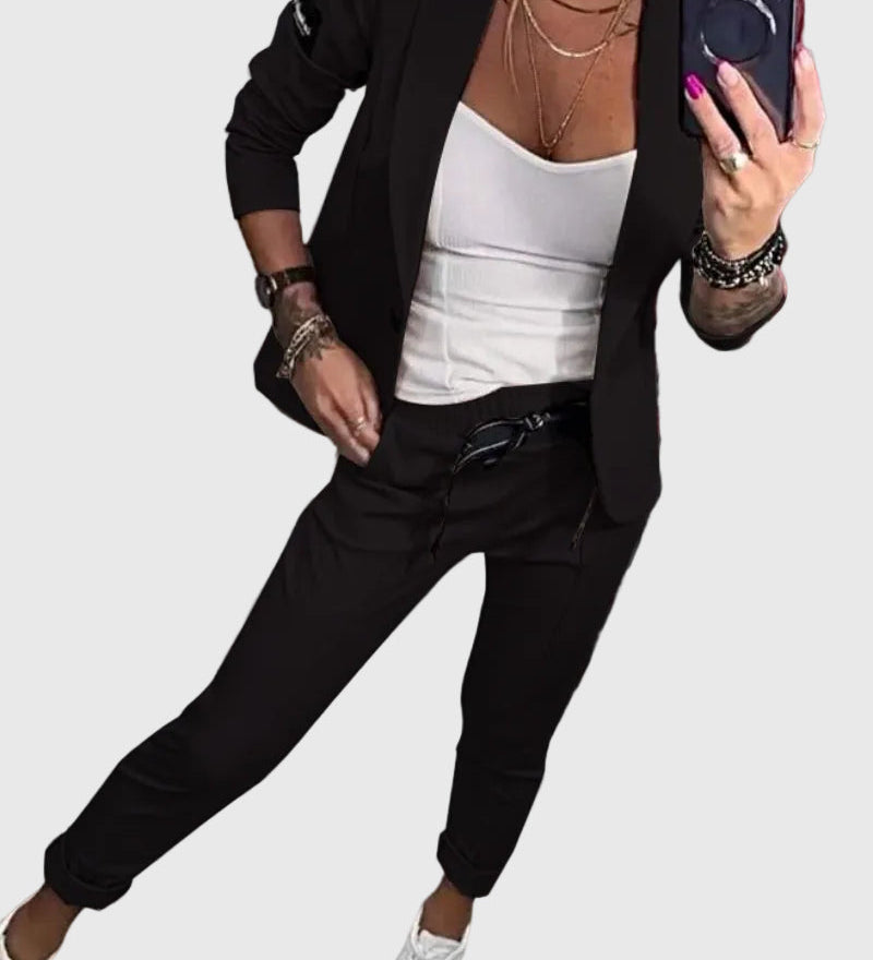 Ξένια – Κομψό Σετ Μπλέιζερ & Παντελονιού