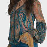 Alina | Μποέμ Σιφόν Μπλούζα με Λαχούρια σε Μπλε-Πράσινο (Teal) και Κεχριμπαρί (Amber) με Βολάν στις Μανσέτες