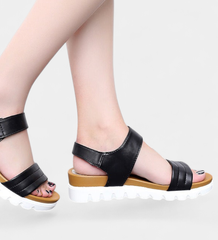 Clothide Casual Platform σανδάλια με διπλό λουρί και ρυθμιζόμενη πόρπη