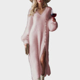 Βενετία | Άνετο, Κομψό Μίντι Πλεκτό Φόρεμα με V Λαιμόκοψη, Μεταλλικά Κουμπιά, Λευκή Απομίμηση Γούνας Κουνελιού και Σκίσιμο στο Πλάι