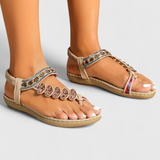 Liriana Άνετα σανδάλια με κομψές λεπτομέρειες