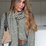 Απαλή ριγέ ζακέτα σε χρώμα μάτσα