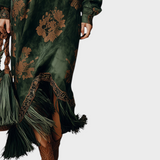 Makayla | Ρετρό Σιλουέτα Εκτυπωμένο Πράσινο Ψεύτικο Σουέντ Μαξι Φόρεμα