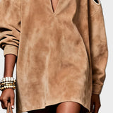 Fiona | Μίνι Φόρεμα από Συνθετικό Σουέτ σε Ταμπά Χρώμα με Ανοιχτούς Ώμους