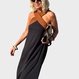 Κομψό Φόρεμα με Ανοιχτή Πλάτη και Μοντέρνο Σταυρωτό Λαιμό