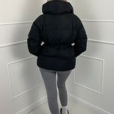 Karyl - Κοντό μπουφάν με ζώνη και τσέπες