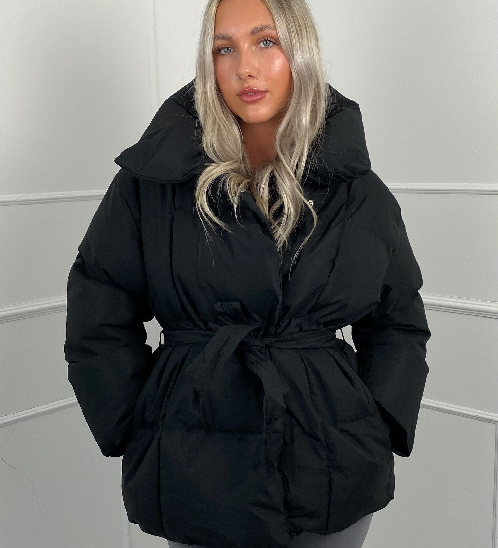 Karyl - Κοντό μπουφάν με ζώνη και τσέπες