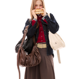 Chara | Δερμάτινη τσάντα σλιγκ σε σχήμα κρουασάν