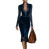 Barbara | Κομψό Σκούρο Μπλε Βελούδινο Midi Φόρεμα σε Στενή Γραμμή, με Λαιμόκοψη V και Δαντέλα στο Ντεκολτέ και τα Μανίκια (Elegant Dark Blue Velvet Slim-fit V-neck Midi Dress With Lace Trim At The Neckline And Sleeves)