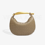 Αλεξάνδρα – Τσάντα με Υφαντό Σχέδιο και Χρυσό Χερούλι