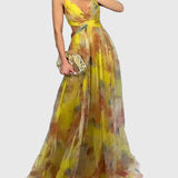 Λαμπρινή - Μακρύ Φλοράλ Φόρεμα για Μια Αβίαστη Κομψότητα