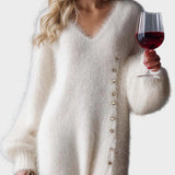 Βενετία | Άνετο, Κομψό Μίντι Πλεκτό Φόρεμα με V Λαιμόκοψη, Μεταλλικά Κουμπιά, Λευκή Απομίμηση Γούνας Κουνελιού και Σκίσιμο στο Πλάι