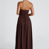 Elena – Maxi Φόρεμα με Ανοιχτούς Ώμους, Σκίσιμο & Choker Λεπτομέρεια