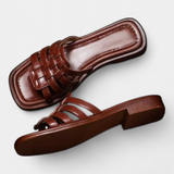 Ρωμαϊκά επίπεδα πλεγμένα σανδάλια