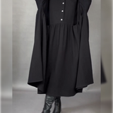 Μεγαλύτερου μεγέθους φόρεμα σε γραμμή Α με γιακά με κουμπί