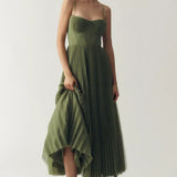 Olivia – Μοντέρνα Κομψότητα — Φόρεμα με Ανοιχτή Πλάτη