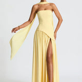 Elena – Maxi Φόρεμα με Ανοιχτούς Ώμους, Σκίσιμο & Choker Λεπτομέρεια