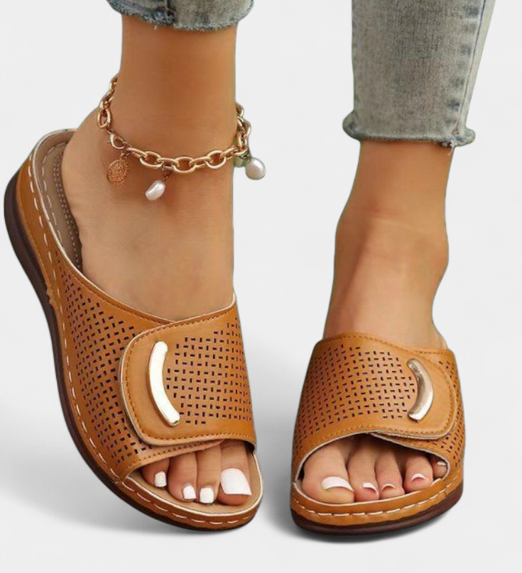 Itziar Ορθοπεδικά σανδάλια με διάτρητο σχέδιο και μαλακό πάτο