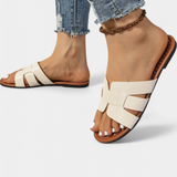 Silvia σανδάλια με κλασικό σχέδιο και γεωμετρικό κόψιμο