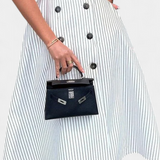 Διάνα ριγέ μίντι πουκάμισο φόρεμα με δέσιμο στη μέση