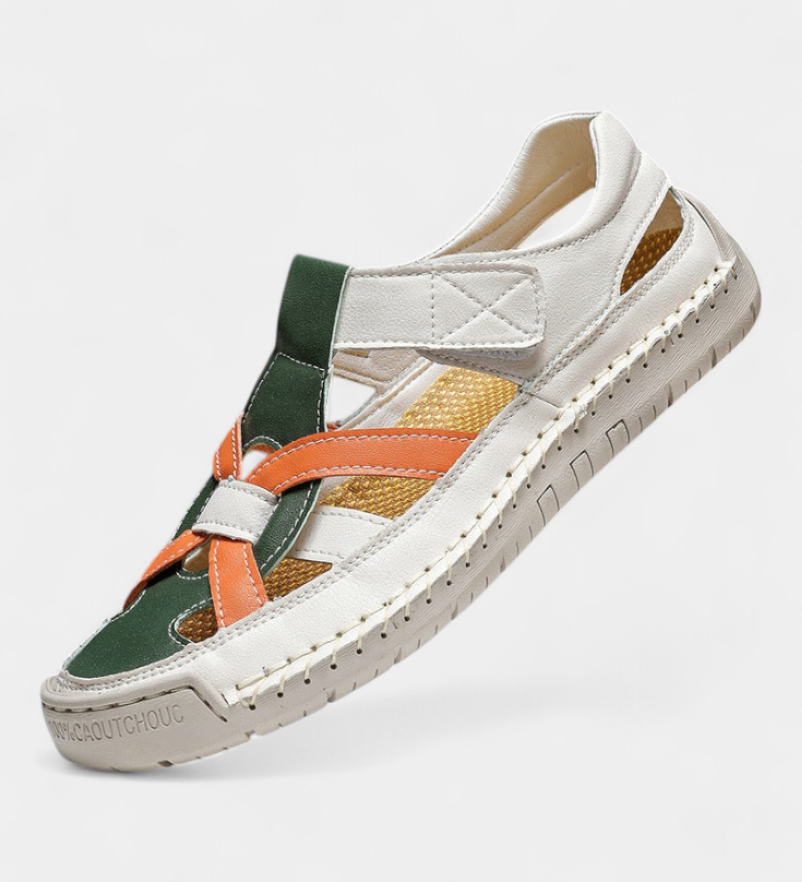 Εργονομικά πέδιλα από συνθετικό δέρμα Kaia κομμένα στο πλάι