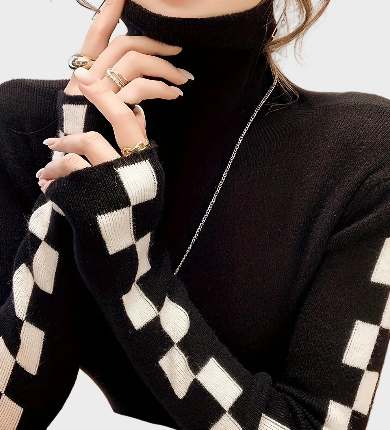 Wanda | Πουλόβερ με ζιβάγκο και καρό μανίκια